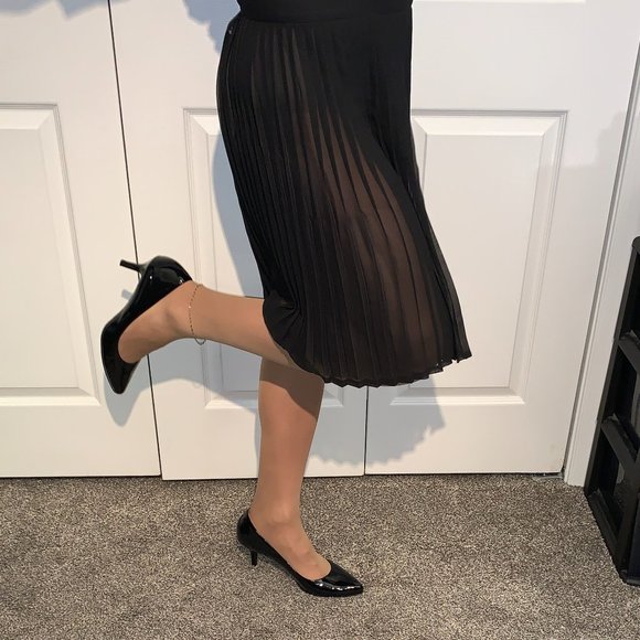 NWT American Apparel Black Chiffon Pleated Skirt S - Picture 1 of 8